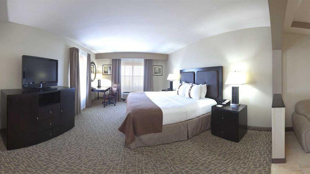 Holiday Inn Hotel & Suites Beaufort At Highway 21 By Ihg Eksteriør billede