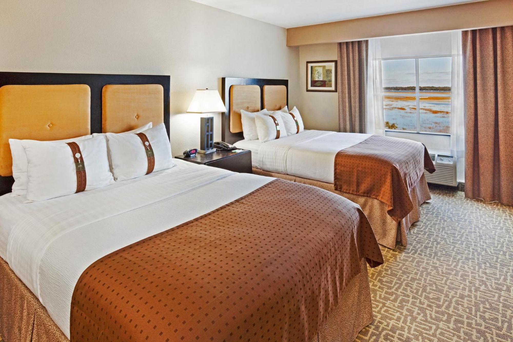 Holiday Inn Hotel & Suites Beaufort At Highway 21 By Ihg Eksteriør billede